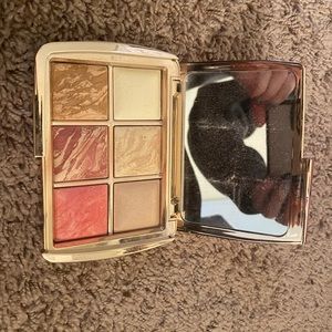 Hourglass Ambient Lighting - Volume 3